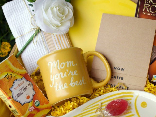 thoughtful gifts for mom long distance approved